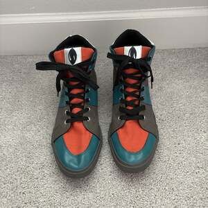 Like New Star Wars The Mandalorian Ground Up Men’s High Tops